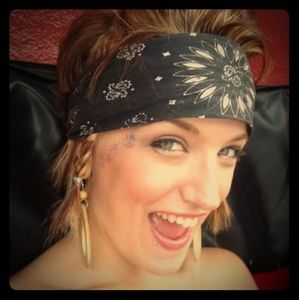 Meet your Posher, Courtney